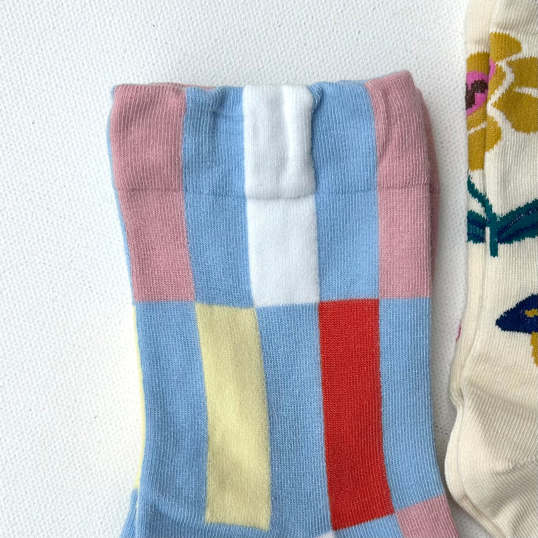 Sprightly Socks