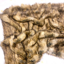 Load image into Gallery viewer, Faux Fur Throw ~ * SALE ! *

