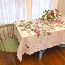 Load image into Gallery viewer, Summer Roses Tablecloths &amp; Runners
