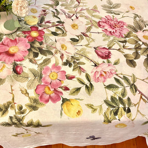 Summer Roses Tablecloths & Runners