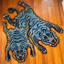 Load image into Gallery viewer, Blue Tiger Rugs
